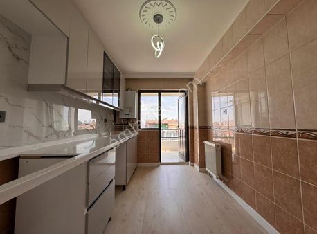 Kuşcağız'da Özel Tasarım Kat Konumunda Genişm2 Acil Satılık 3+1