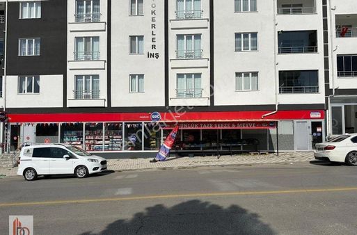 Feneseyukarı Mahallesinde Ana Caddede Satılık Dükkan