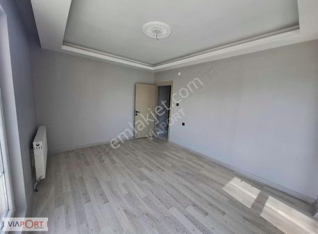 Etimesgut Alsancak Mah. Bağlıca Yolu Üzeri Ön Cephe 3+1 Daire