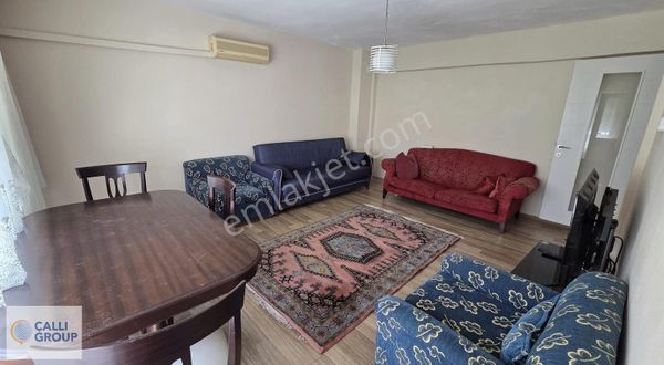 Kuşadası Marina Bölgesi 2+1 90m2 Eşyalı Kiralık Arakat Daire