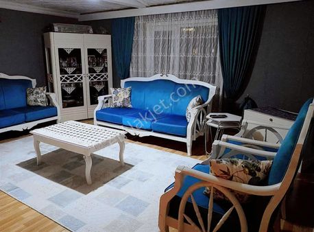 Müstakil Bina Tek Daireli, 4+1, Kombilı, Teraslı Yaşam Alanı!