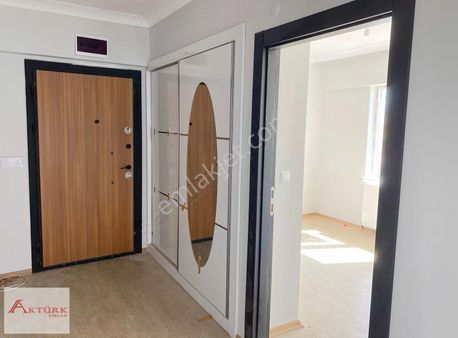 //aktürk Emlak\\ Kombi+petek Sıfır İskanlı Geniş 3+1 Daire***