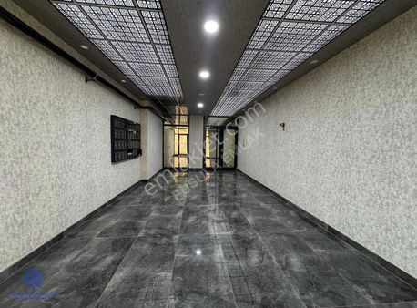 Ｐｕｓｕｌａｅｍｌａｋ'ｄａｎ Cadde Üzerinde Ara Kat Ferah 3+1 Geniş Daire