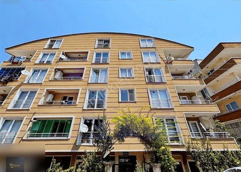 Tekin'den Görüklede Satılık Geniş 2+1 Daire