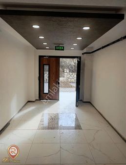 Üniversite Yakınında Kiralık 4+1 Kiralık Sıfır Daire