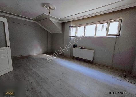 Atatürk Mahallesi Küçükçekmecede Net 71 M2 2+1 Bahçe Katı