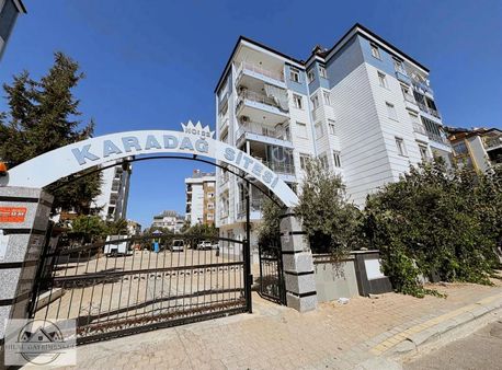 Hilal Gayrimenkulden Siteiçi,hastane Yakını,çok Geniş *2+1*