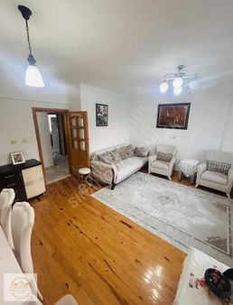 Cadde Üzeri Asansörlü Manzaralı Site İçerisinde Ara Kat Daire