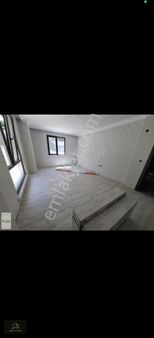 Yeni Mh De 500t Duraklarına Yakın Yüksek Giriş