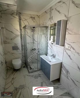 Aker Emlaktan Merkez Konum İskanlı 2+0