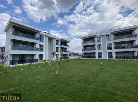 Tuğradan Hürriyet Mahallesinde Butik Sitede 2+1 Satılık Daire