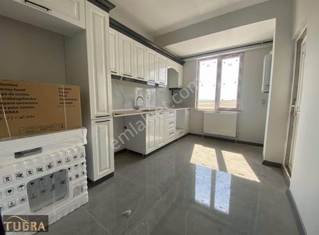 Tuğradan Bulvara Cephe Sınırsız Kredi Sıfır 2+1 Daireler