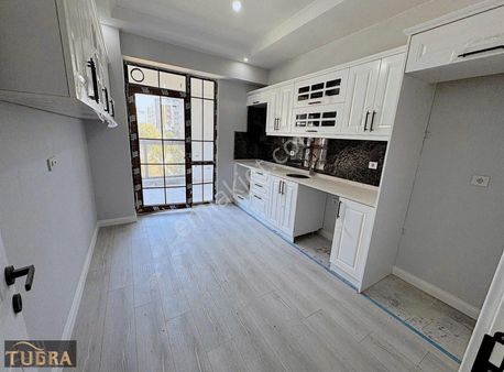 Tuğra'dan Rumeli Mahallesinde Site İçinde Lüks Arakat 2+1 Daire