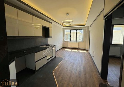 Tuğra'dan Erdemoğlu Titanic Projesin'de Satılık 1+1 Daire