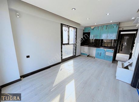Tuğradan Emlaklar'da Site İçinde Sıfır Satılık 1+1 Daireler