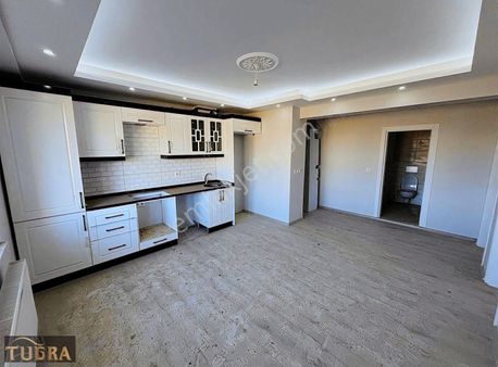 Hatip Mah. Sınırsız Kredi İmkanı Geniş 2+1 Amerikan M. Satılık!!