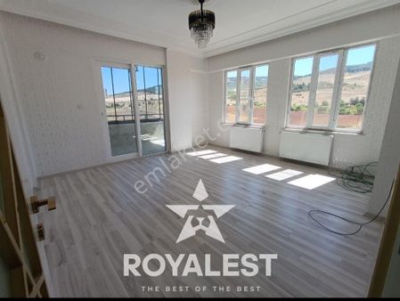 Royalest'ten Göktürk'te Fırsat 3+1 Daire (k.garaj İle Birlikte)