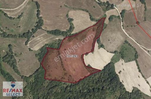 Kırklareli Ahmetler'de Yola Yakın 35.556 M2 Tarla