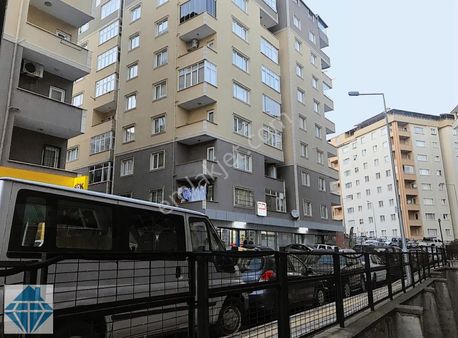Ayazağa Doktorlar Sitesinde 6.kat 150 M2 Fırsat 3 + 1 Kiralık