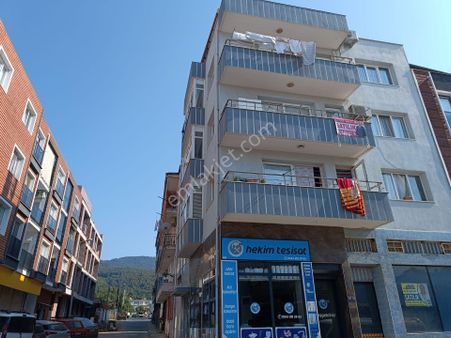 Kuşadası Davutlar Merkezde 120 M2 Ayrı Mutfak Kiralık 3+1 Daire