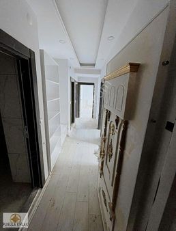 Bahceşehir Koleji Karşısı Mutfak Dolaplı Lüks 2+1 Daire