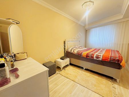 Salih Emlak 'tan Otoparklı İskanlı 2+1 Düz Giriş Güney Cephe