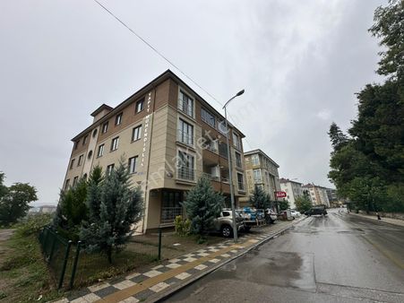 Bilgin Emlaktan Merkezde Geniş Kullanışlı Depozitosuz 2+1 Kiralık Daire