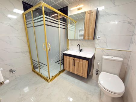 Oğulbey'den Etlik Merkez'de 3+1 Lüks Yapılı Orta Kat Güney Cepe