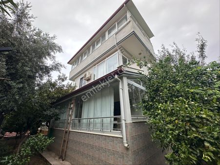 Özdere Orta Mahalle De Satılık 4+1 Yazlık Villa Denize 400 Metre