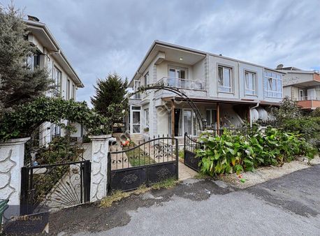 Sakarya Kocaalide Yalı Mahallesinde 3+1 Müstakil Villa