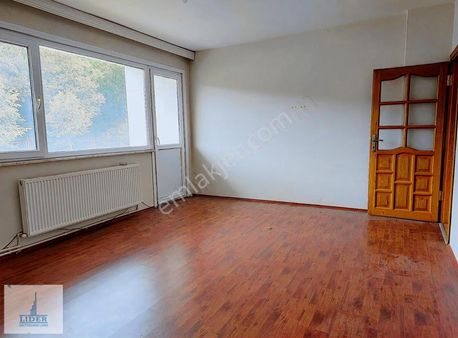 Çekmeköy Alemdağ'da 3+1 Ara Kat Geniş ,ferah Satılık Daire.