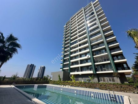 Arve'den Dora Gloria'da Havuzlu Sitede Lüks Yaşam