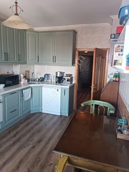 Çarşıda Teb Bankasınn Üstünde Satılık 150 M2 Daire