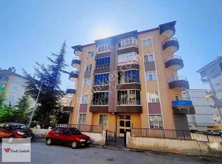 Vadi Emlak'tan Karşıyaka Mahallesinde 3+1 Kiralık Daire