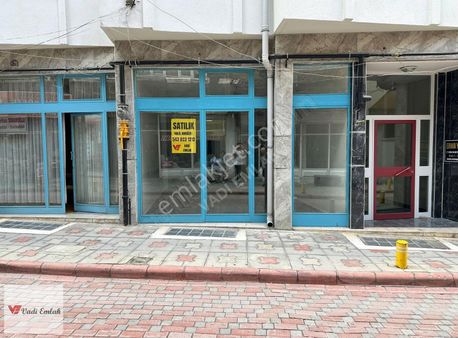 Vadi Emlak'tan Yarahmet Mahallesinde 80 M² Satılık Dükkan