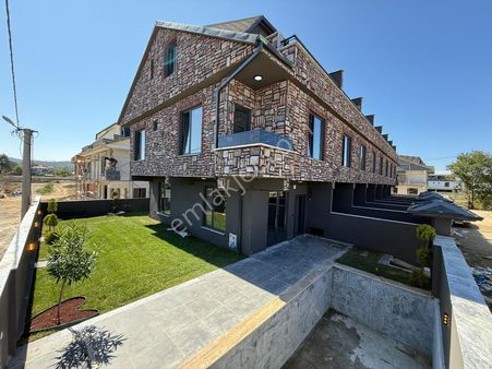 Deniz'den 4+1 Köşe Parsel, Müstakil Havuzlu Lüks Villa