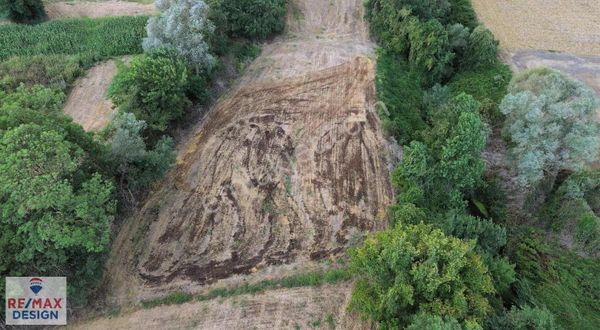 Remax Desıgn Kayrancık'da 2 Adet Müstakil Satılık Tarla