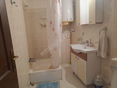 Büyükdere Mahallesinde Kiralık Eşyalı Ev.