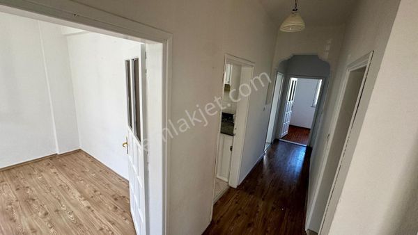Taşyaka Mah. Baha Şıkman Cadde Üzeri 3+1 Arakat Kapalı Mutfak 120 M2 Kiralık Daire