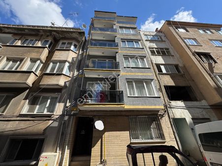 Gemlik'te Komple Satılık 6 Katlı Apartman