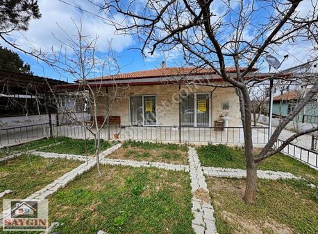 Saygın 'dan Tapuya,özel Sağlık Has, Yakın 400 M2 Arsa İçinde Ev