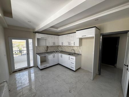 Emlak 72 Den Korik Mah’den Sıfır Kiralık 3+1 Daire