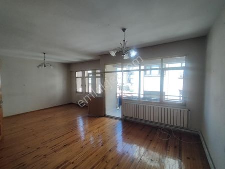 Kiralık Daire Yaşar Emlaktan