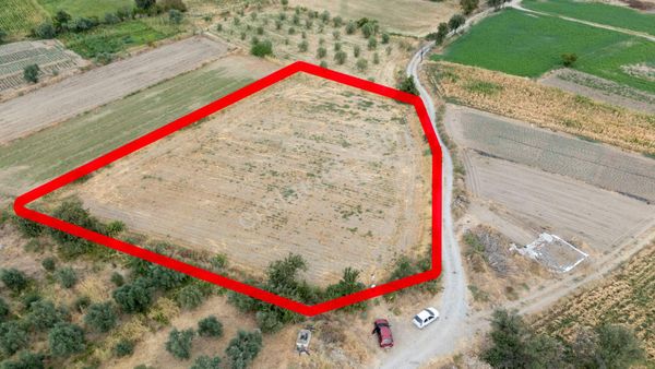 Aydın Bozdoğan Eymir Mahallesinde Satılık 3.5 Dönüm Tarla