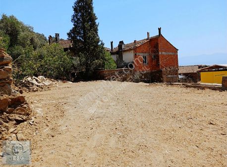 Taş Duvarlı İmarlı Arsa