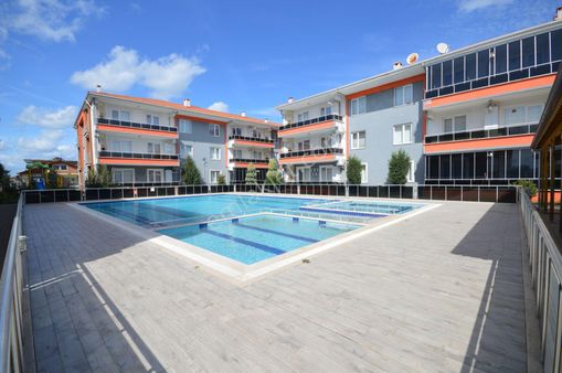 Sakarya Karasu’da Satılık 2+1 Daire Havuzlu Sitede