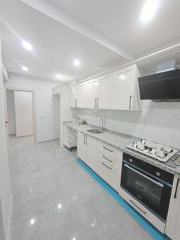 Toprak İnşaat...tramvay Caddesi Kullanıma Hazır Lüks 2+1 Daire Köşe !!!