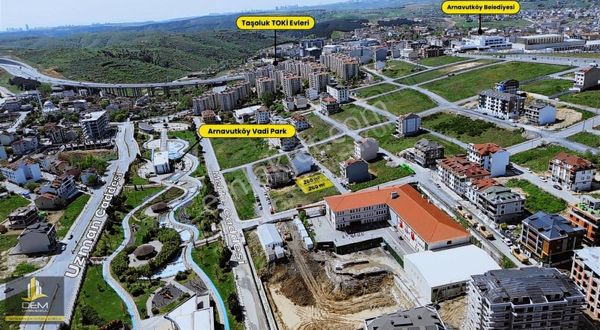 Arnavutköy'ün En Gözde Semtinde Vadi Parkta 260 Metre Arsa