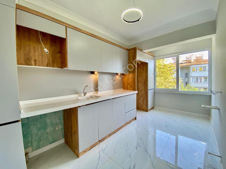 Gümüşden Ön Cephe Yeşil Alan Manzaralı Ayrı Mutfaklı 2+1 Daire