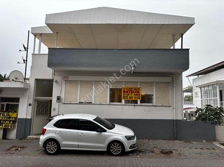 526 Kuyucak Pamukören Mahallesinde Satılık 2 Katlı Müstakil Ev